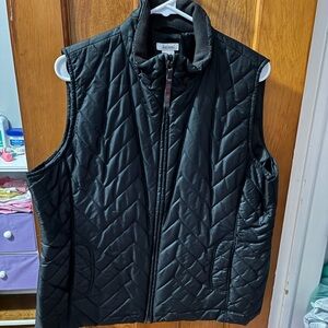 Black Men's Quilted Vest
